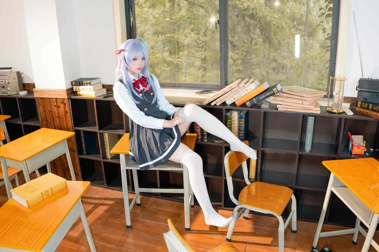 鲨鲨不在 - 邻座的艾莉同学-erohere26.webp