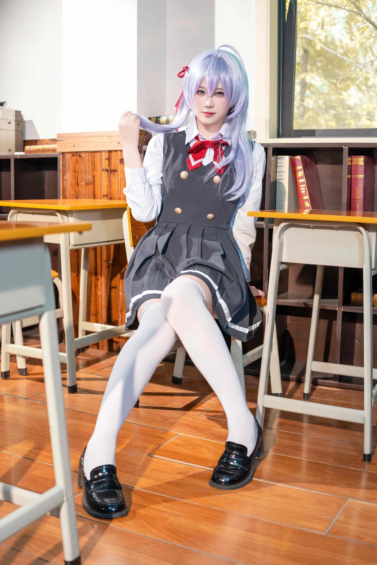 鲨鲨不在 - 邻座的艾莉同学-erohere3.webp