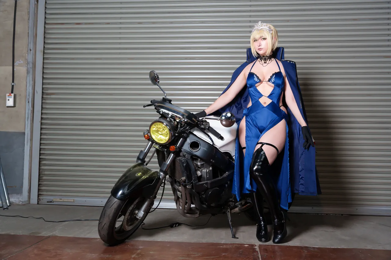 黒ノ森聖 (E_H_true) - Artoria Pendragon (Rider Alter)-erohere2.webp