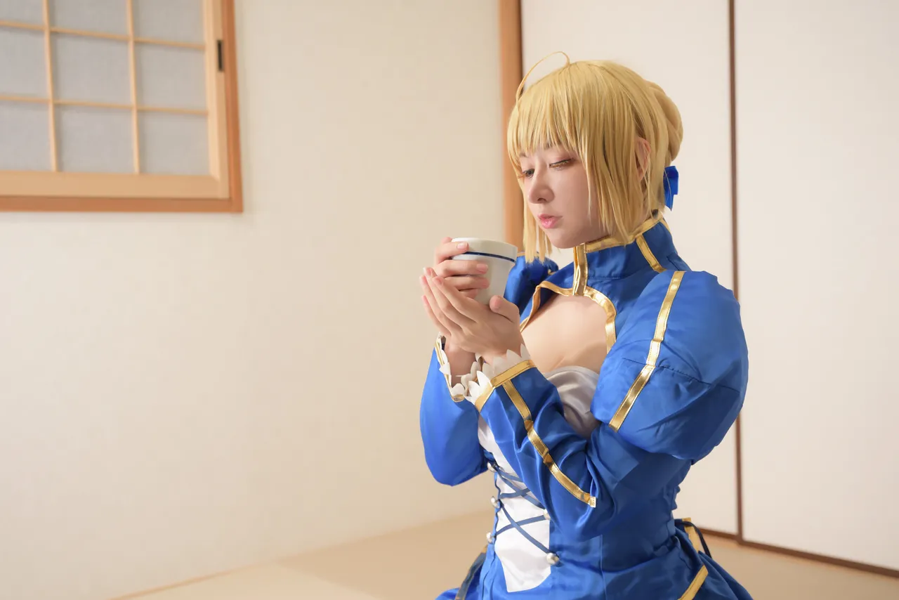黒ノ森聖 (E_H_true) - Artoria Pendragon-erohere14.webp