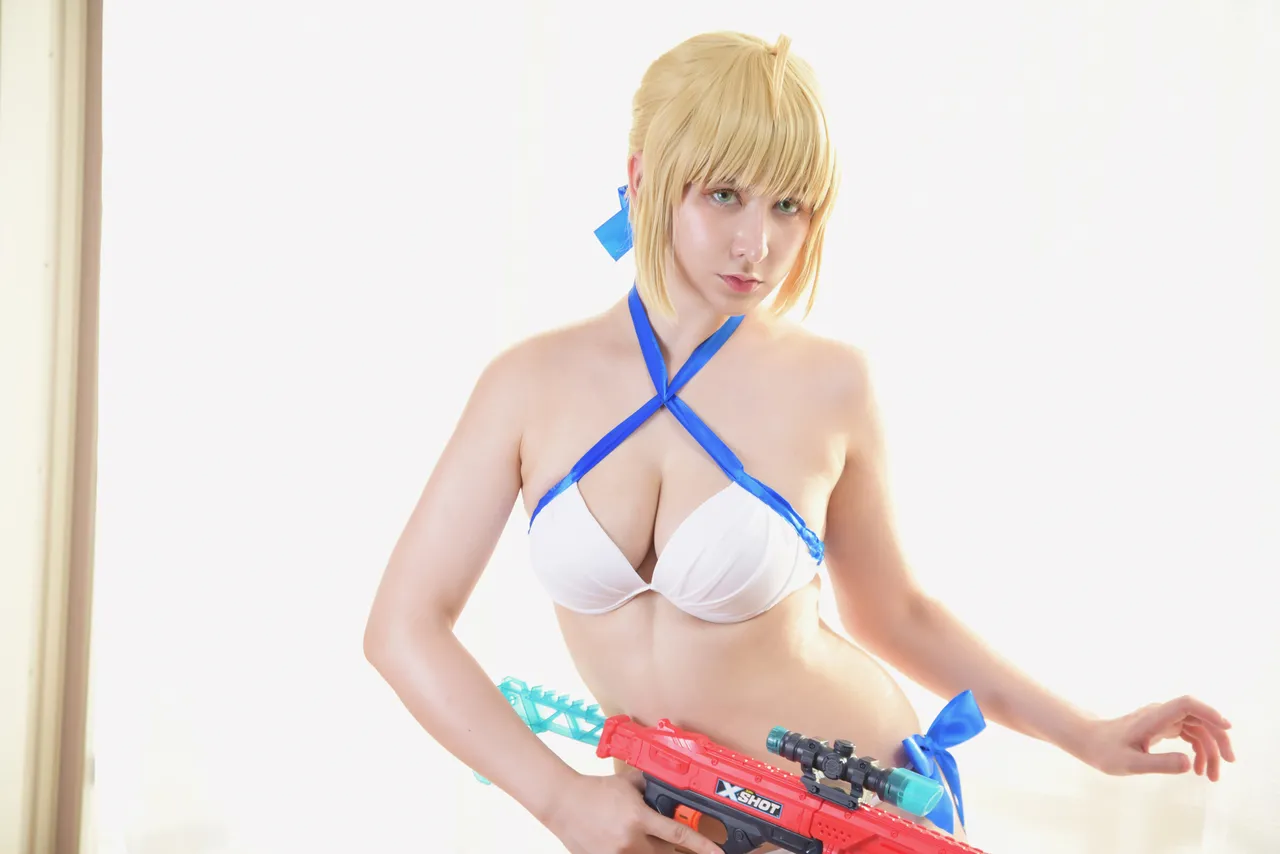 黒ノ森聖 (E_H_true) - Artoria Pendragon-erohere82.webp