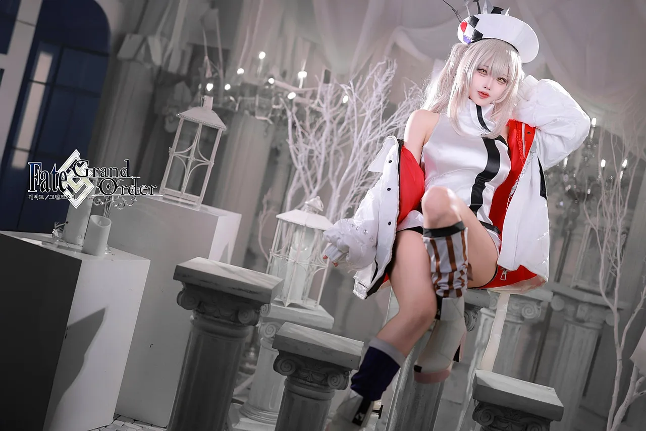 리브 LIV (@olive2168) - Marie Antoinette (Alter)-erohere6.webp