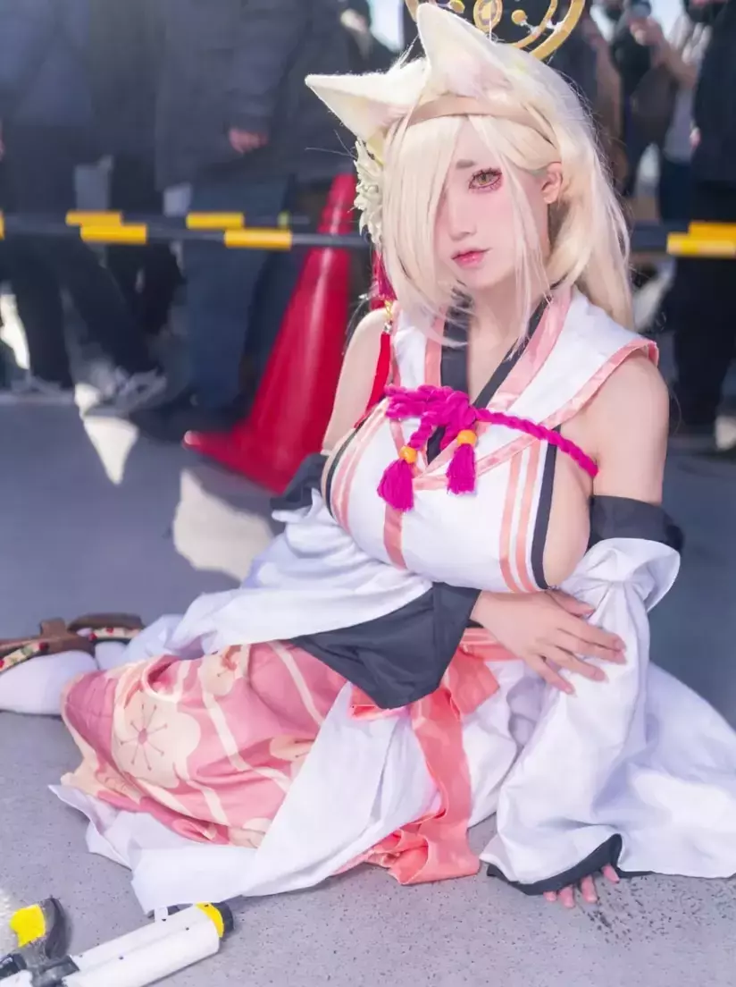 AI retouching laboratory 10 -remove clothing AI Generated-erohere3.webp