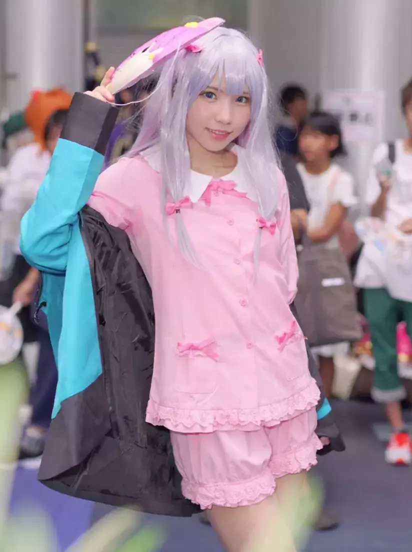 AI retouching laboratory 10 -remove clothing AI Generated-erohere94.webp