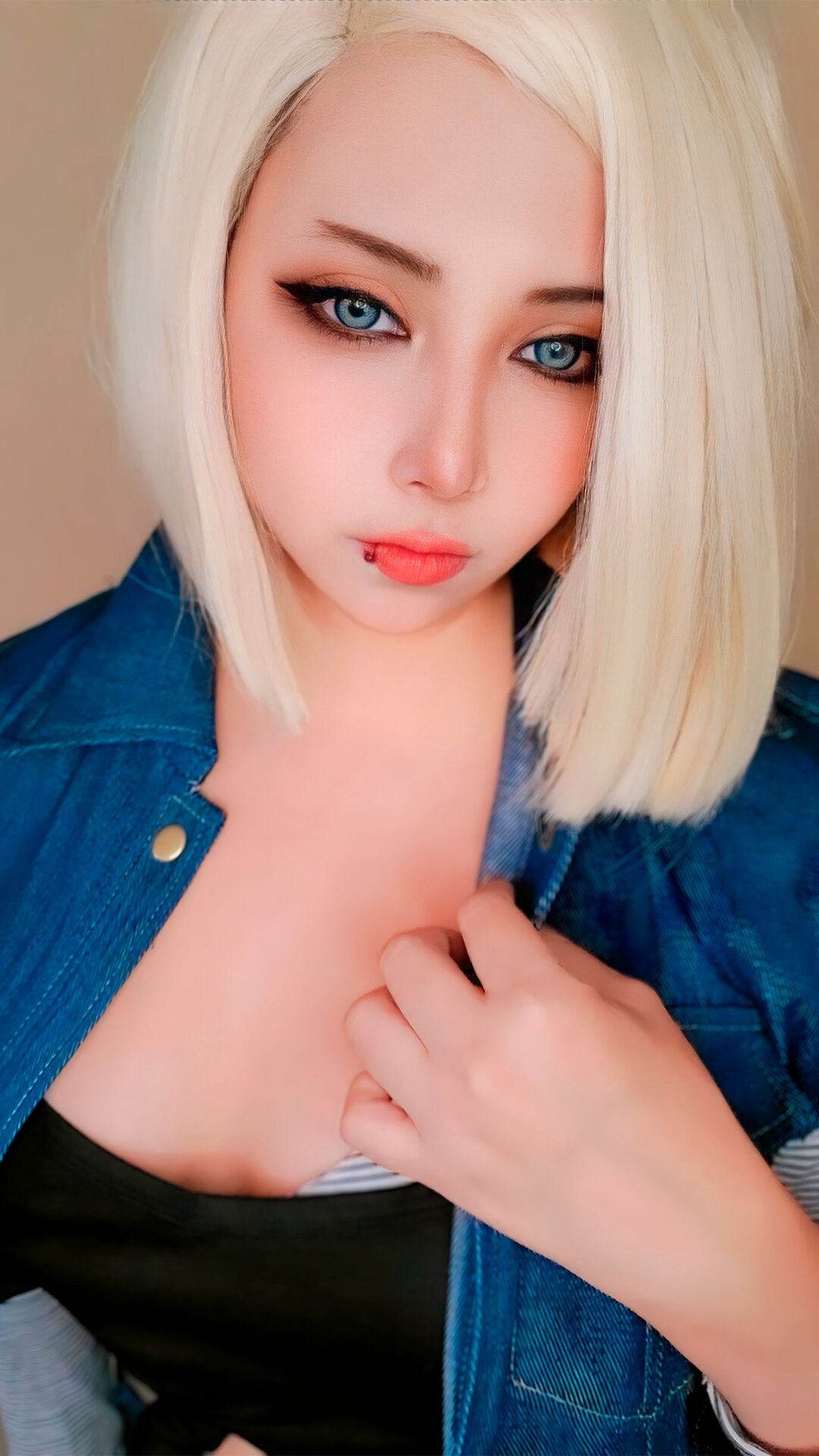 Arelly Trujillo - Android 18-erohere10.jpg