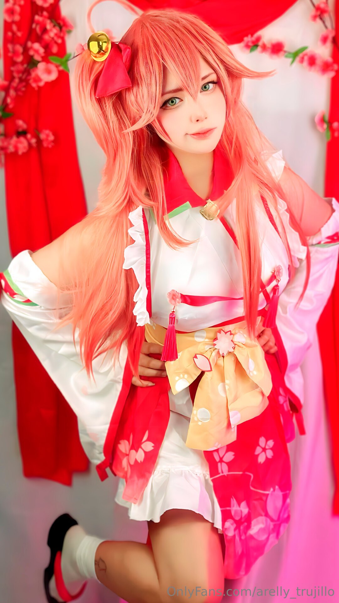 Arelly Trujillo - Sakura Miko-erohere12.jpg