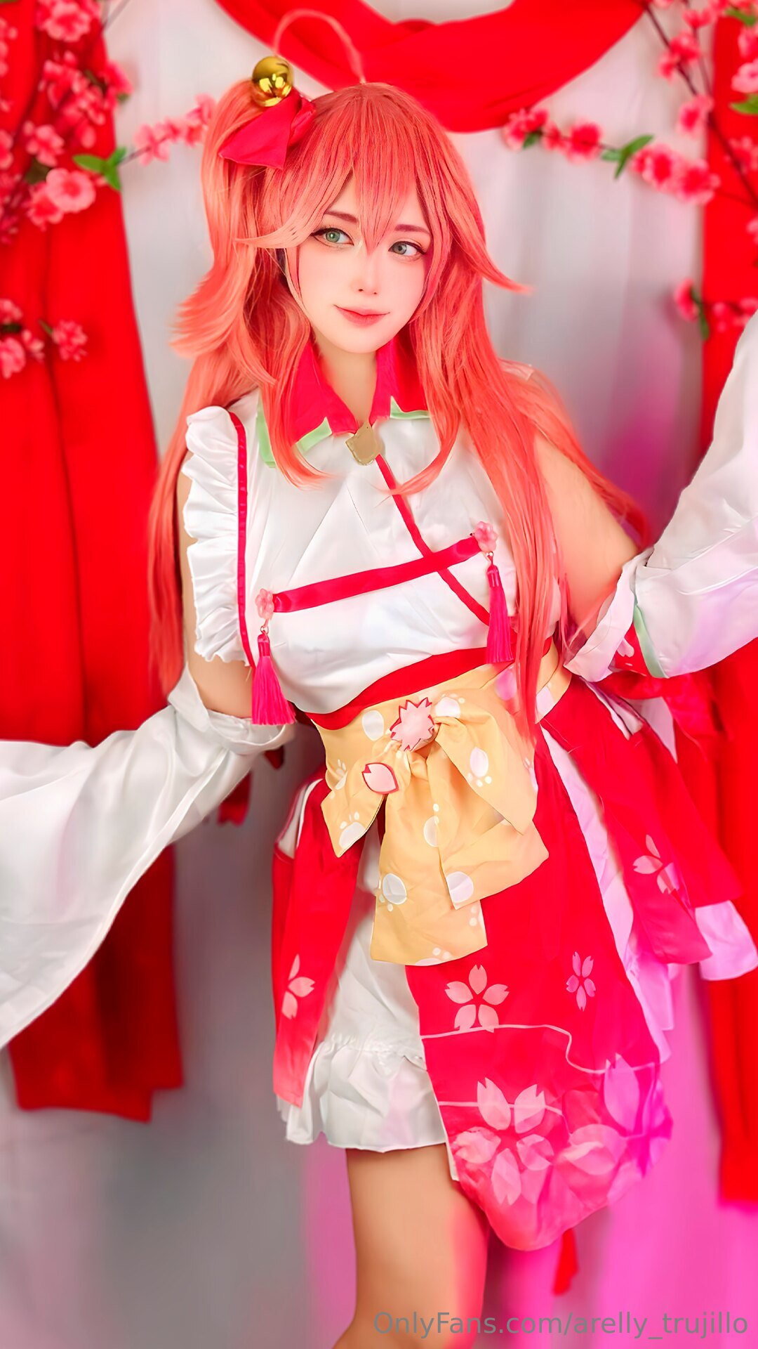 Arelly Trujillo - Sakura Miko-erohere13.jpg
