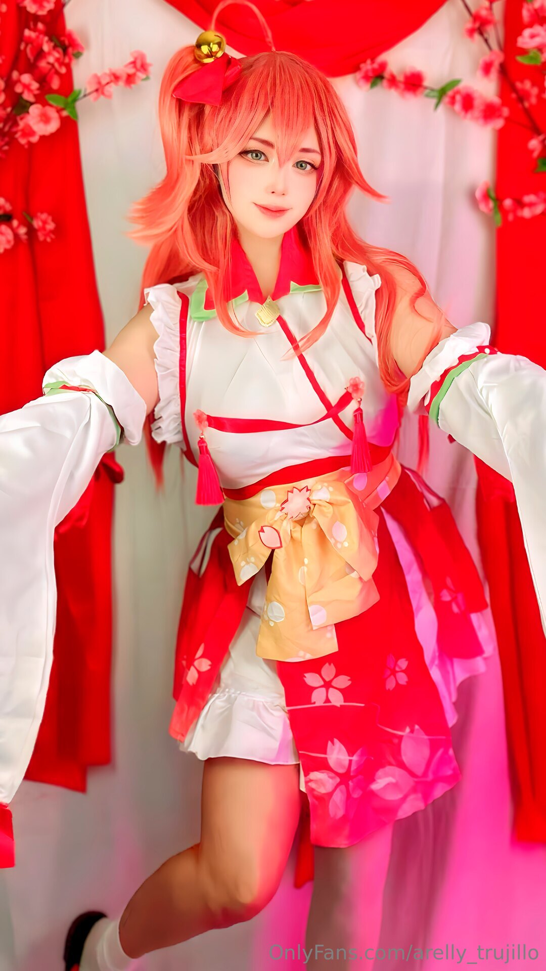 Arelly Trujillo - Sakura Miko-erohere15.jpg
