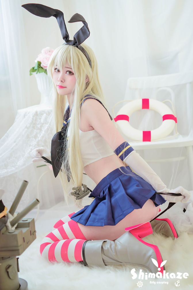 Arty Cosplay Collection I-erohere2.jpg