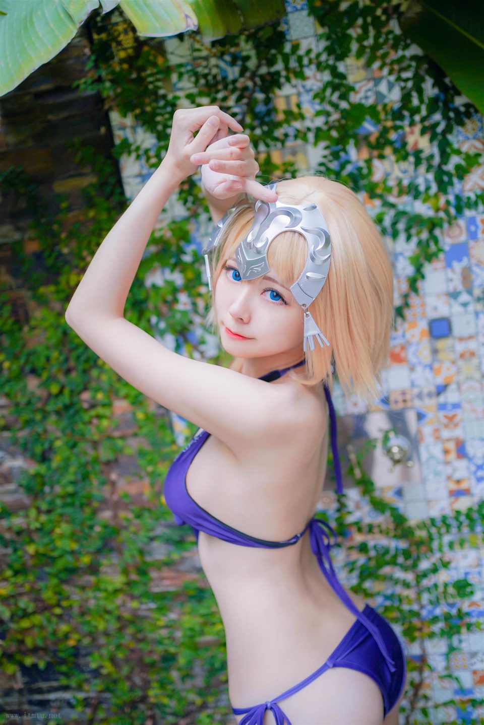 Arty Dec Cos-erohere108.jpg