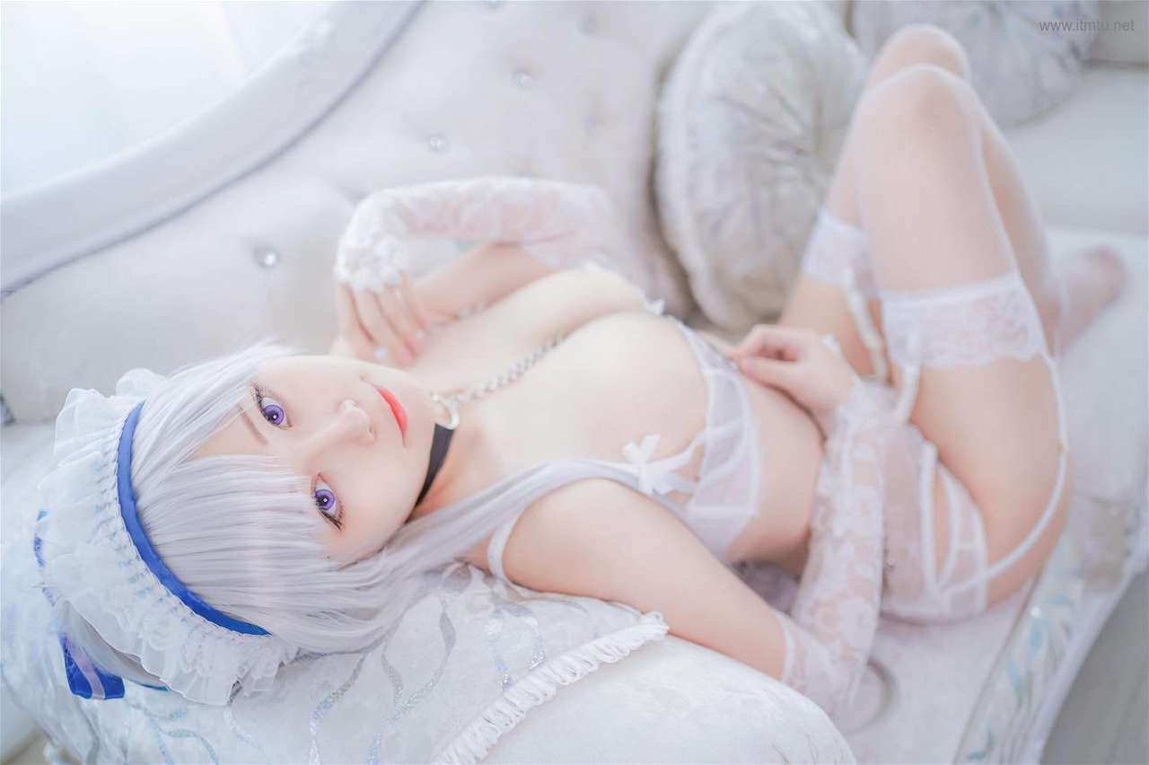 Arty Dec Cos-erohere14.jpg