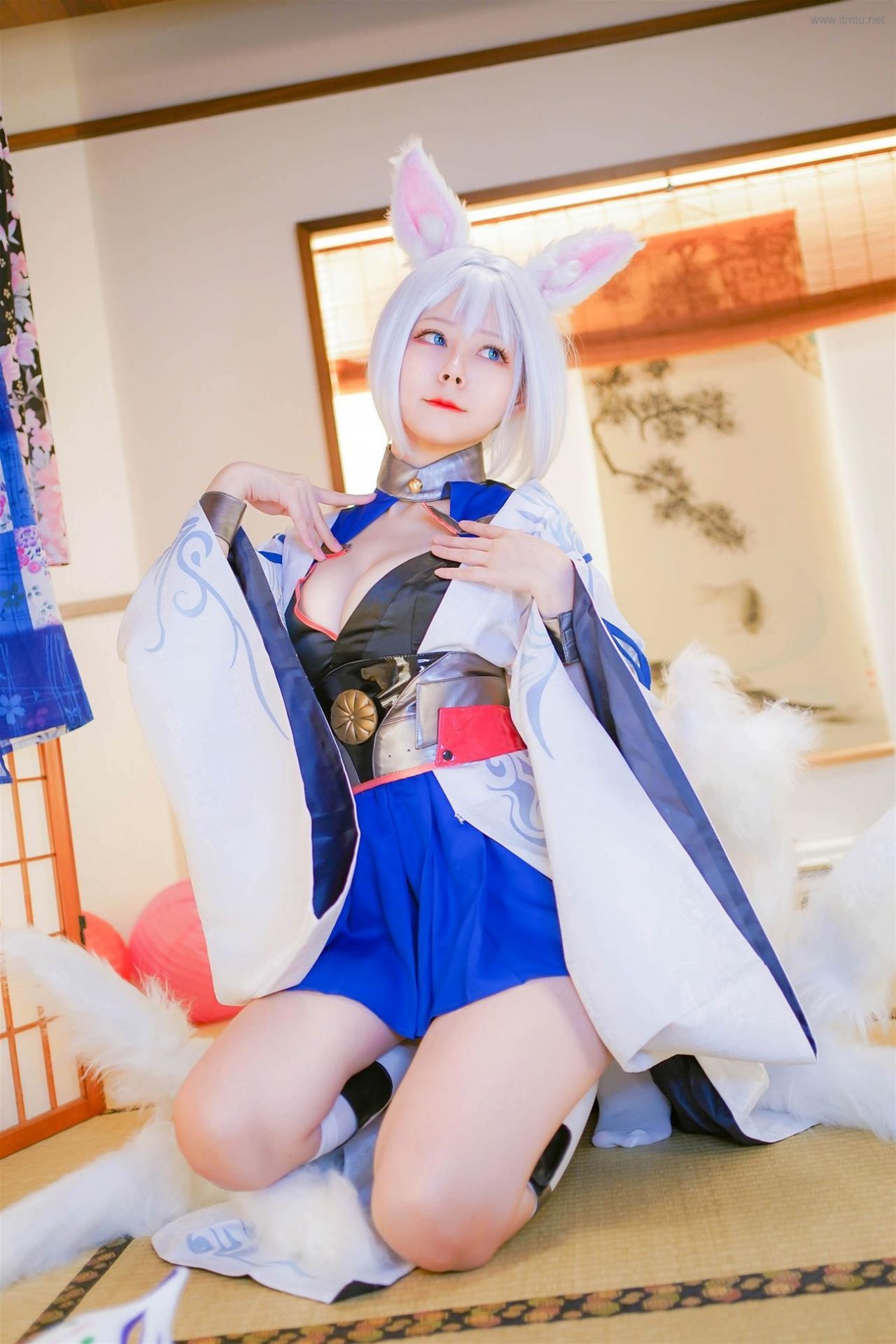 Arty Dec Cos-erohere37.jpg