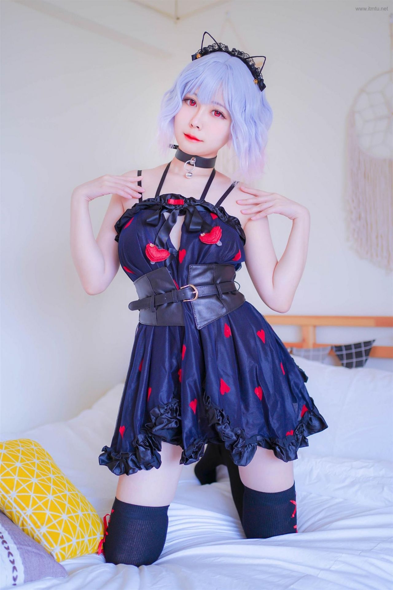 Arty Dec Cos-erohere47.jpg