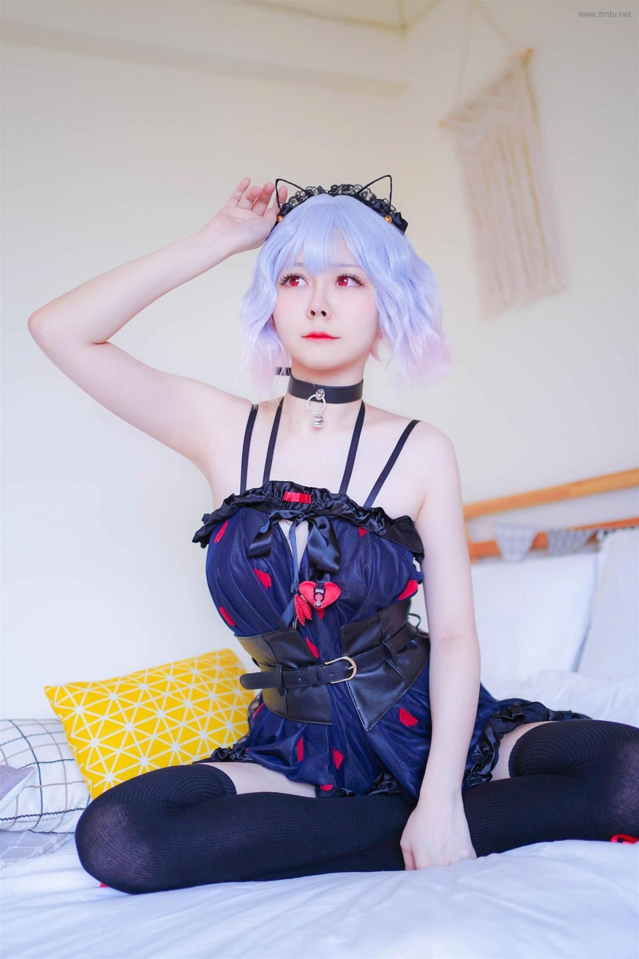 Arty Dec Cos-erohere52.jpg