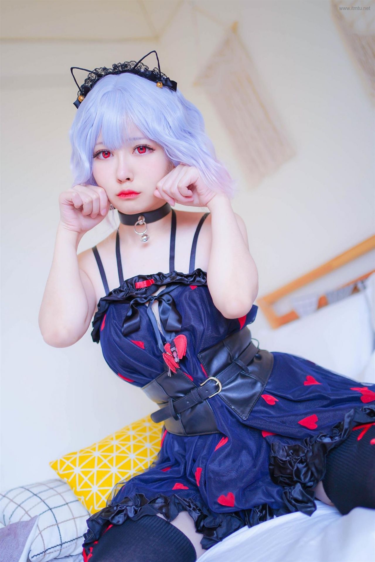 Arty Dec Cos-erohere57.jpg