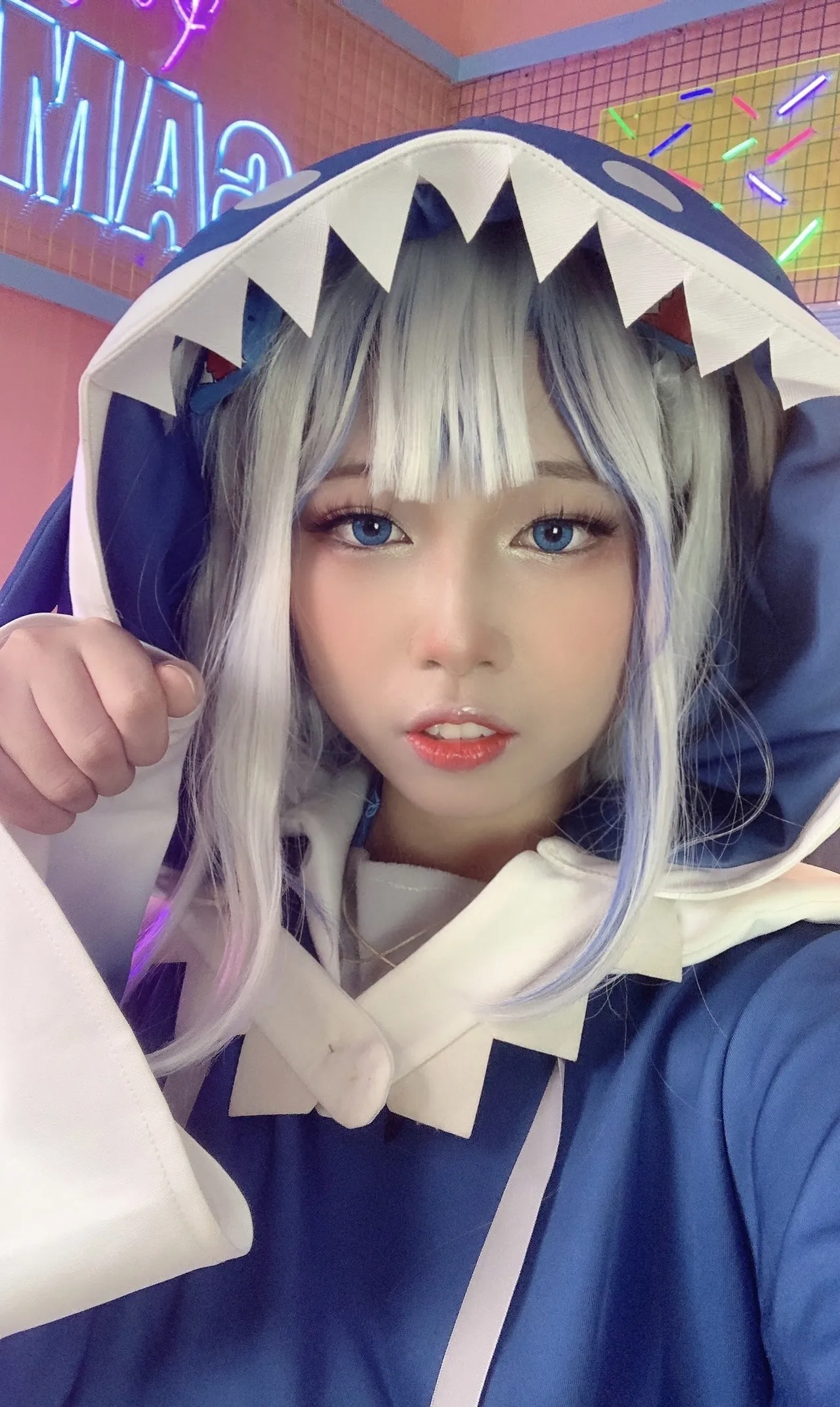 Azure - Gawr Gura-erohere27.webp