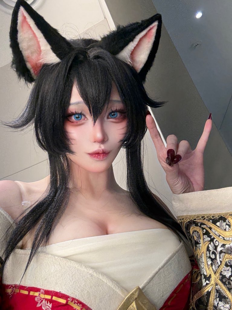 Chacco - Ahri-erohere7.jpg