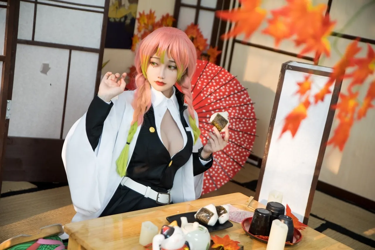 Choi Ji Yun - Mitsuri Kanroji-erohere4.webp