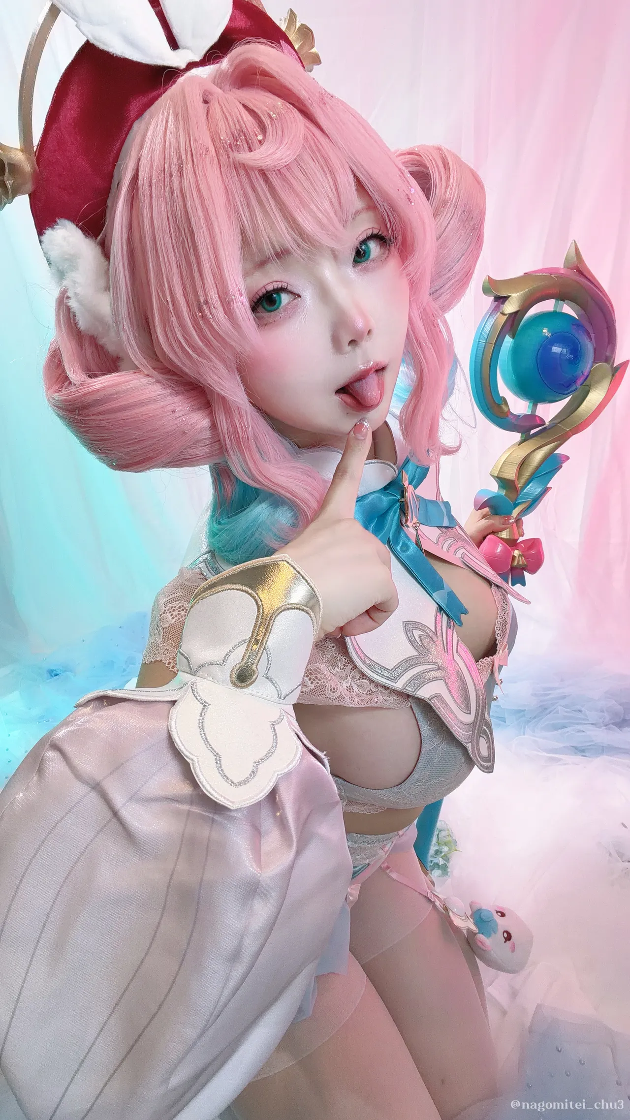 ChuChu💕MAGIC🐭🧀 Hyacinthia-erohere117.webp