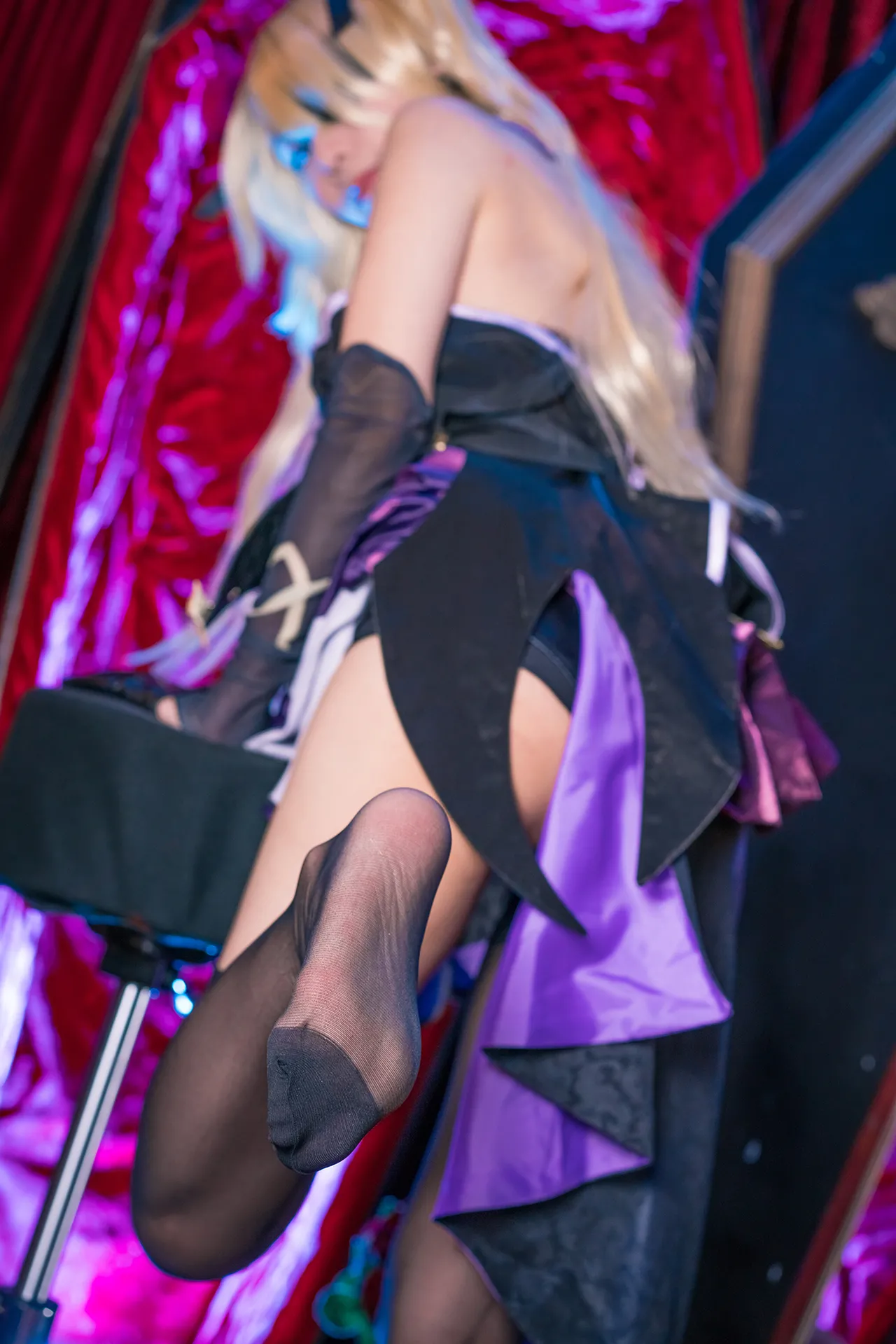 Cosplayer YangYi-erohere14.webp