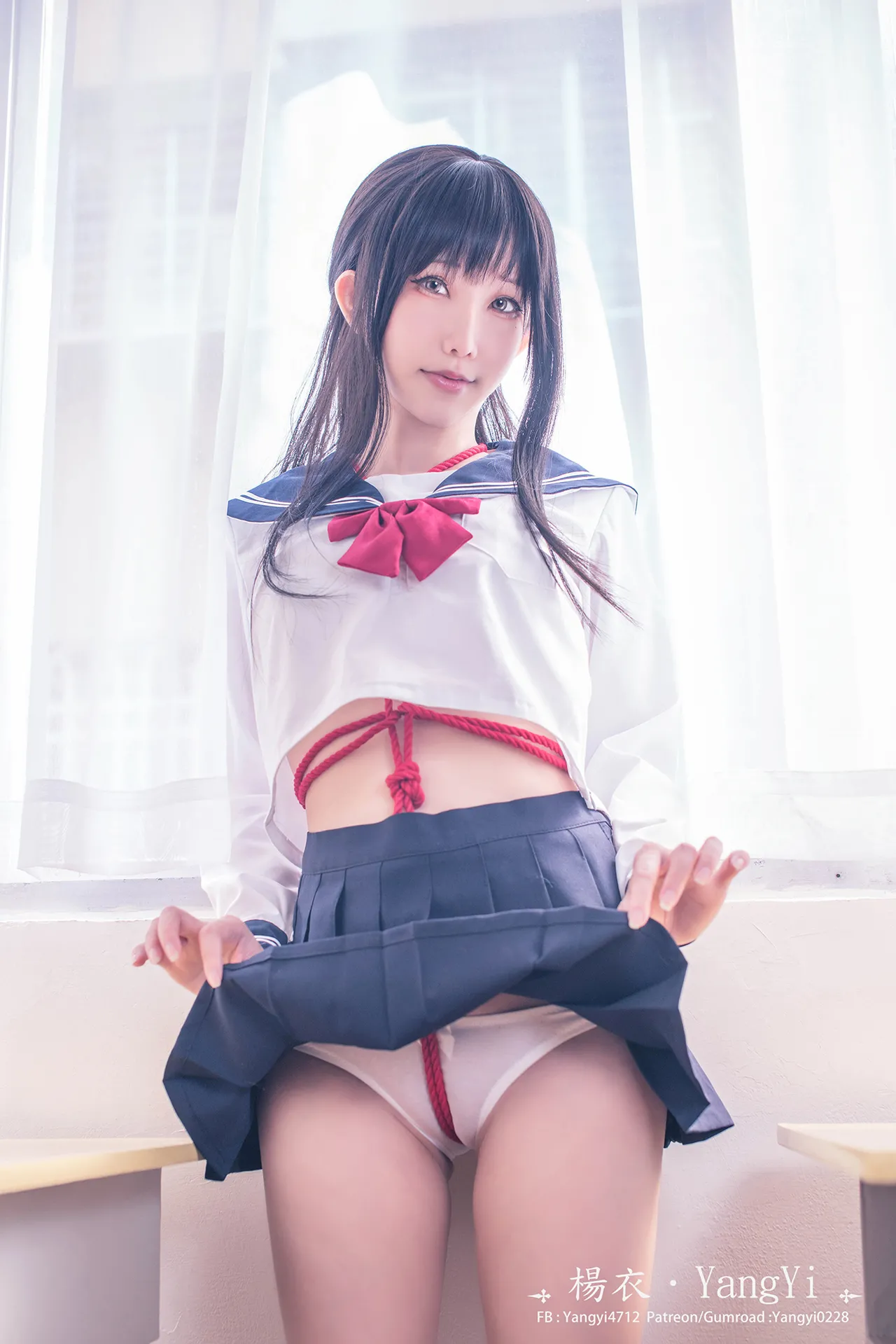 Cosplayer YangYi-erohere42.webp