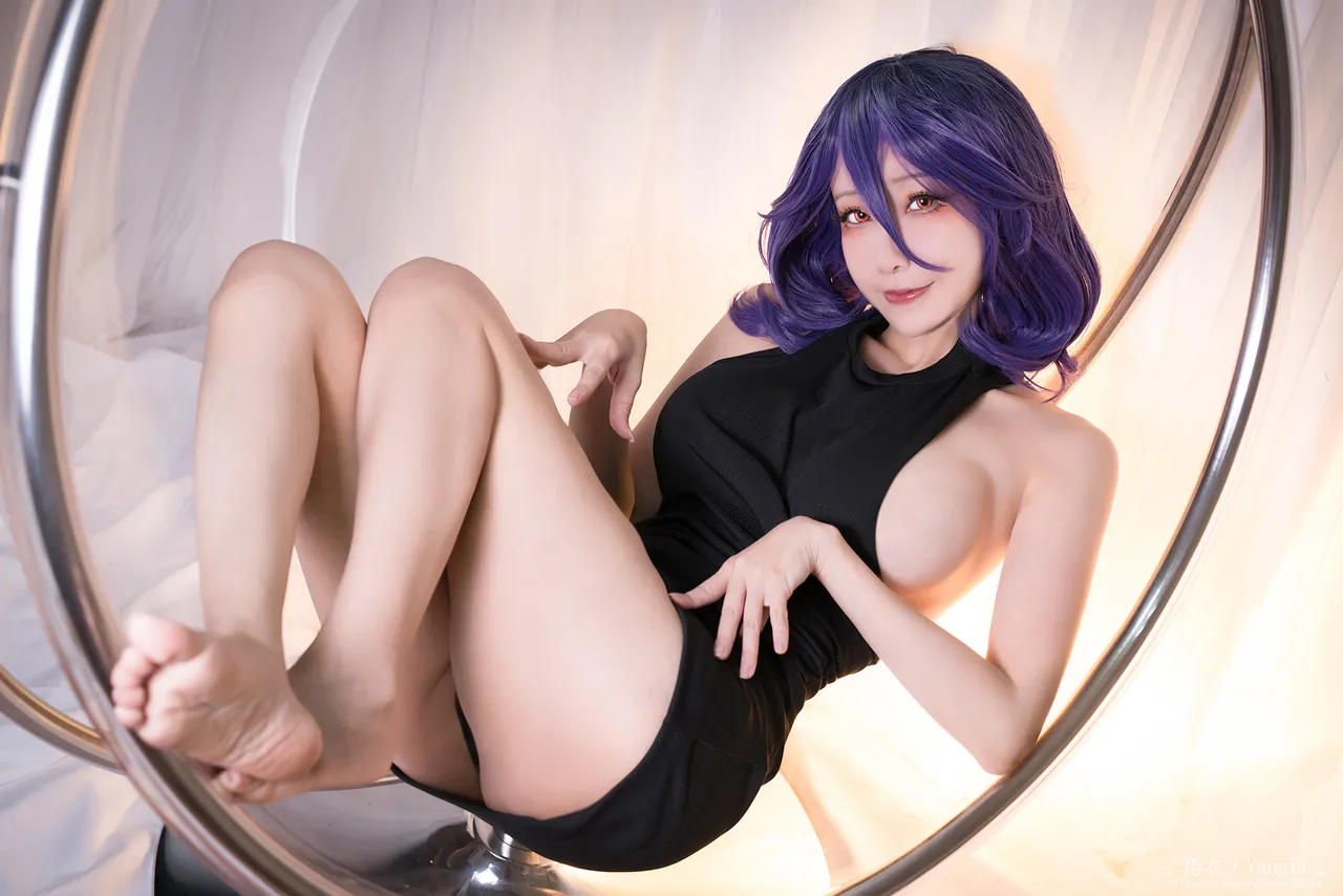 Cosplayer YangYi-erohere5.webp