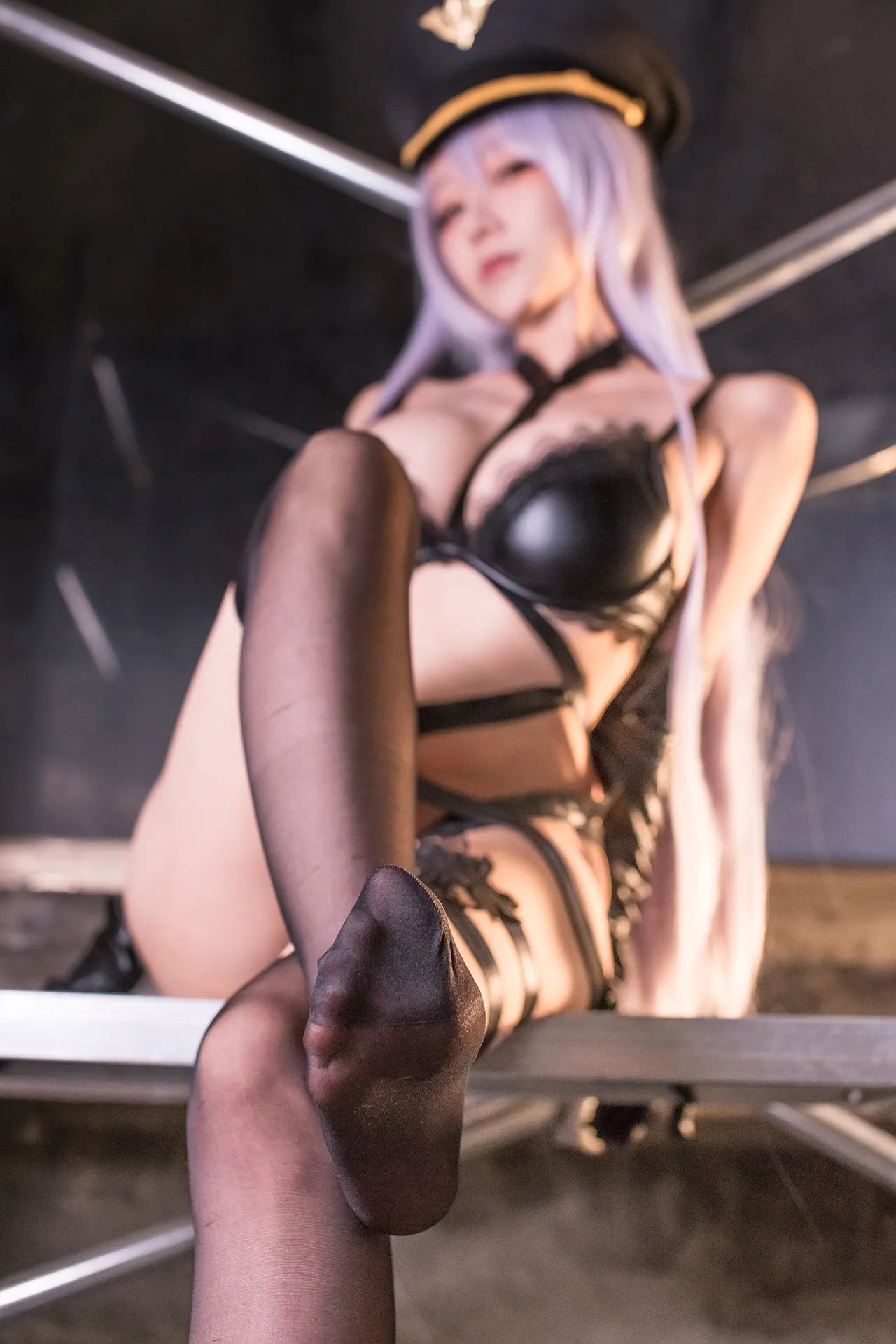 Cosplayer YangYi-erohere8.webp