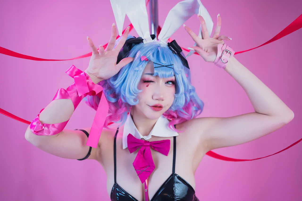 Danisaurz - Bunny Miku-erohere14.webp