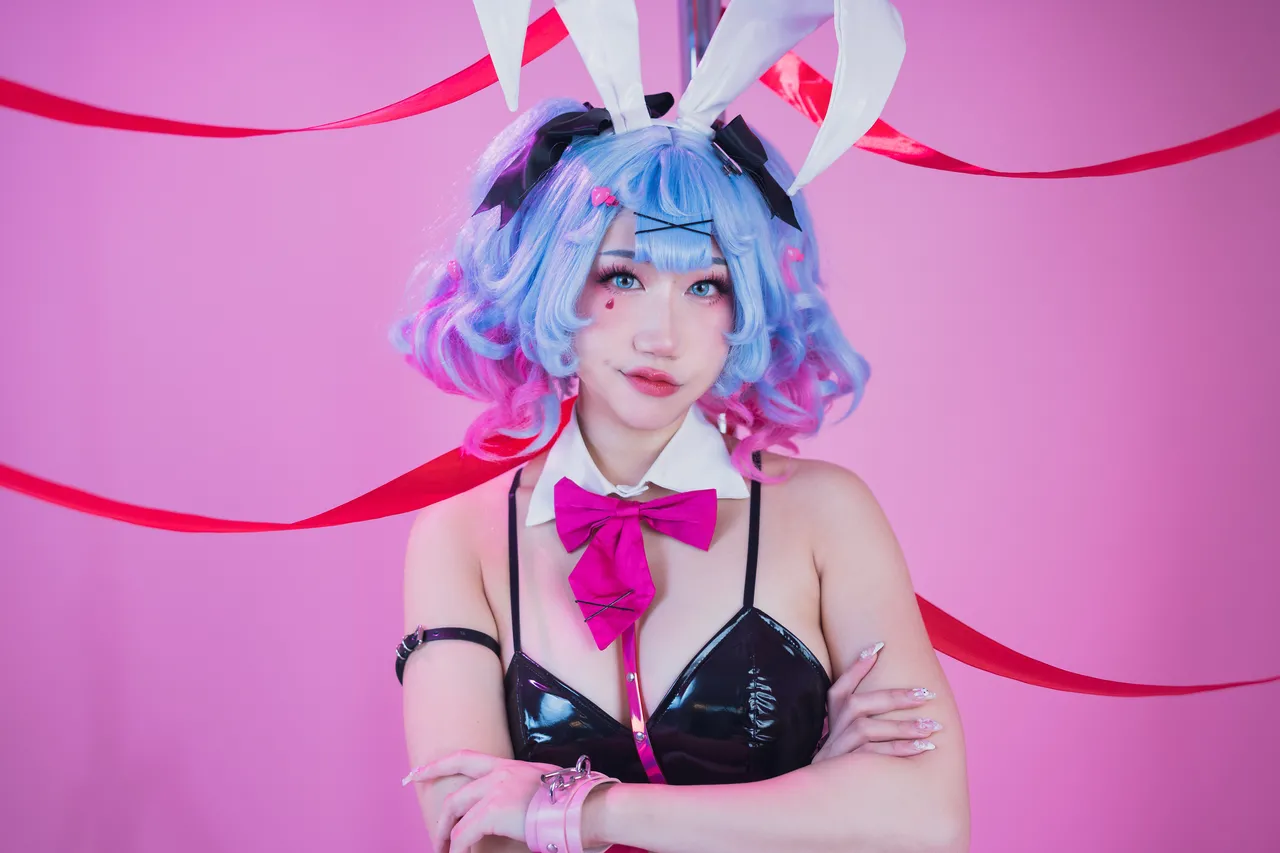 Danisaurz - Bunny Miku-erohere18.webp