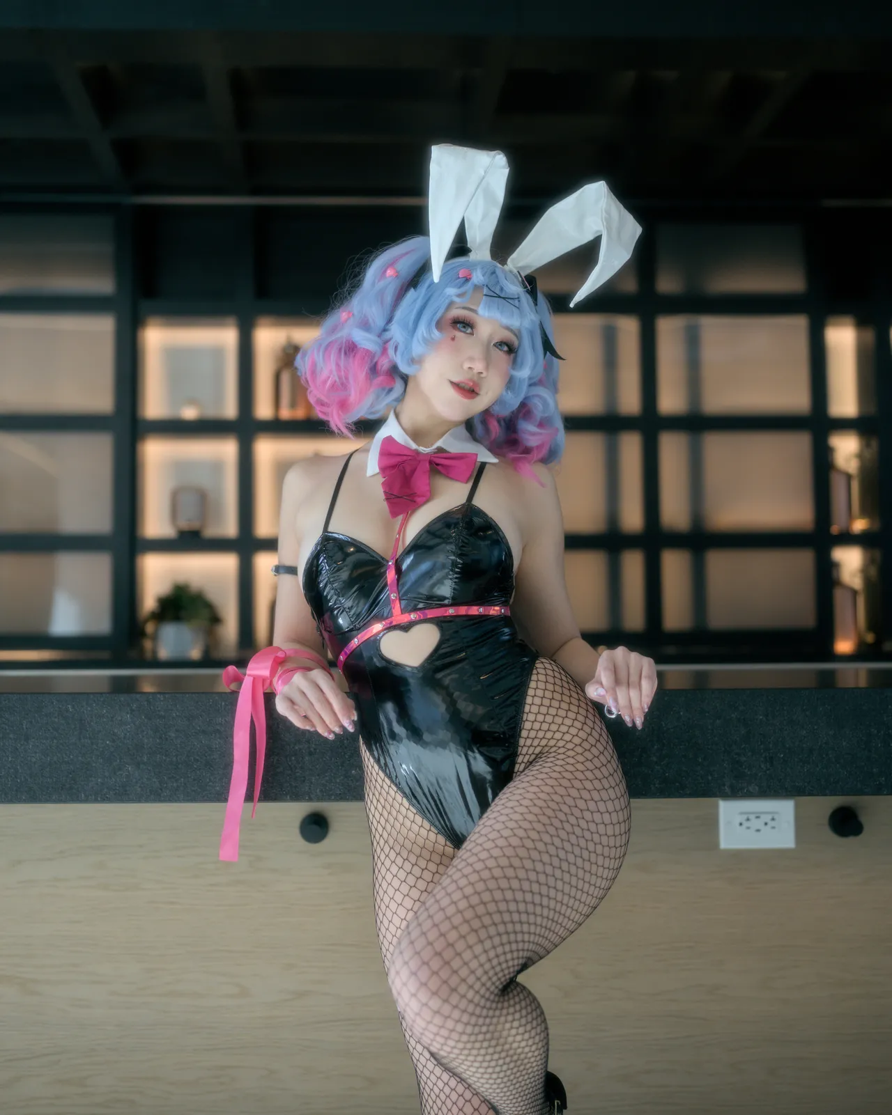 Danisaurz - Bunny Miku-erohere2.webp
