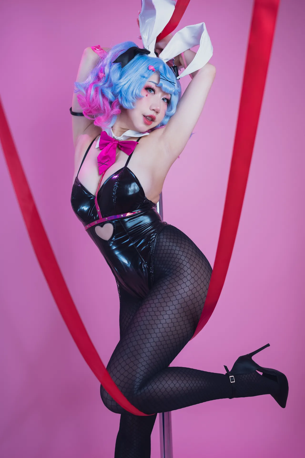 Danisaurz - Bunny Miku-erohere22.webp