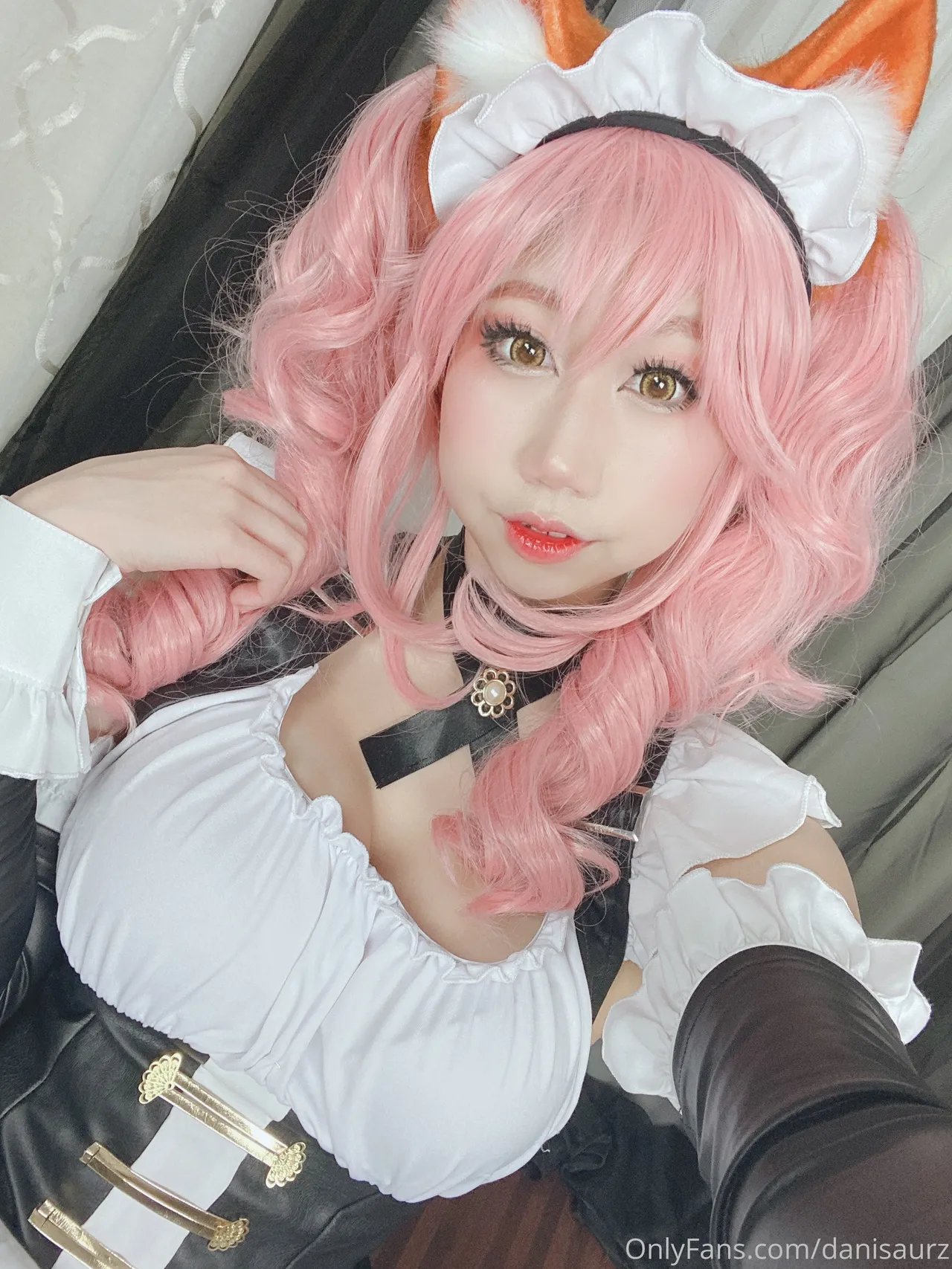 Danisaurz - Maid Tamamo-erohere3.webp