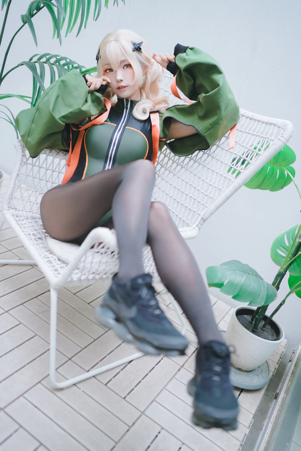 ElyEE子 - Crocodile Alert-erohere18.webp