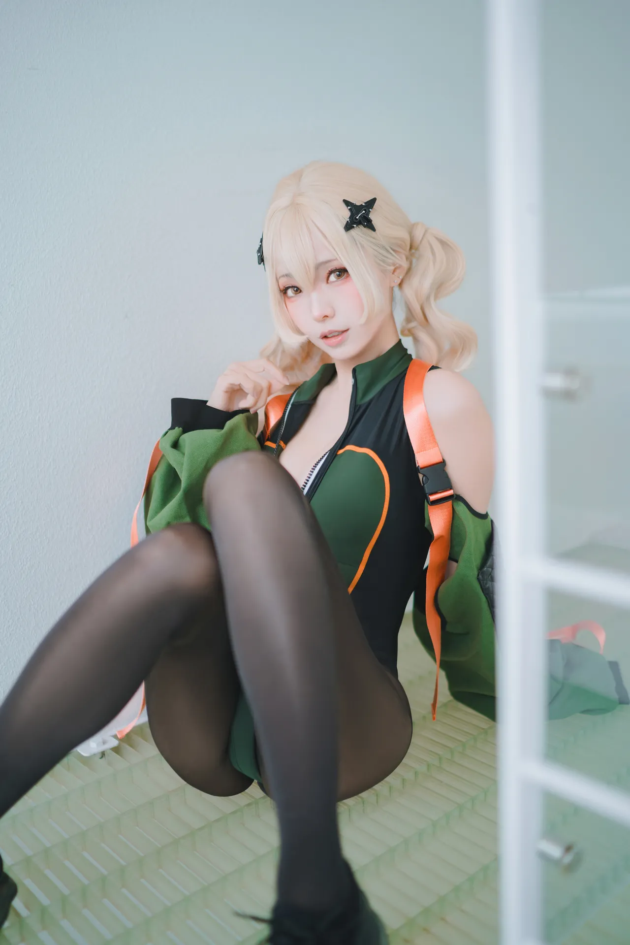 ElyEE子 - Crocodile Alert-erohere46.webp