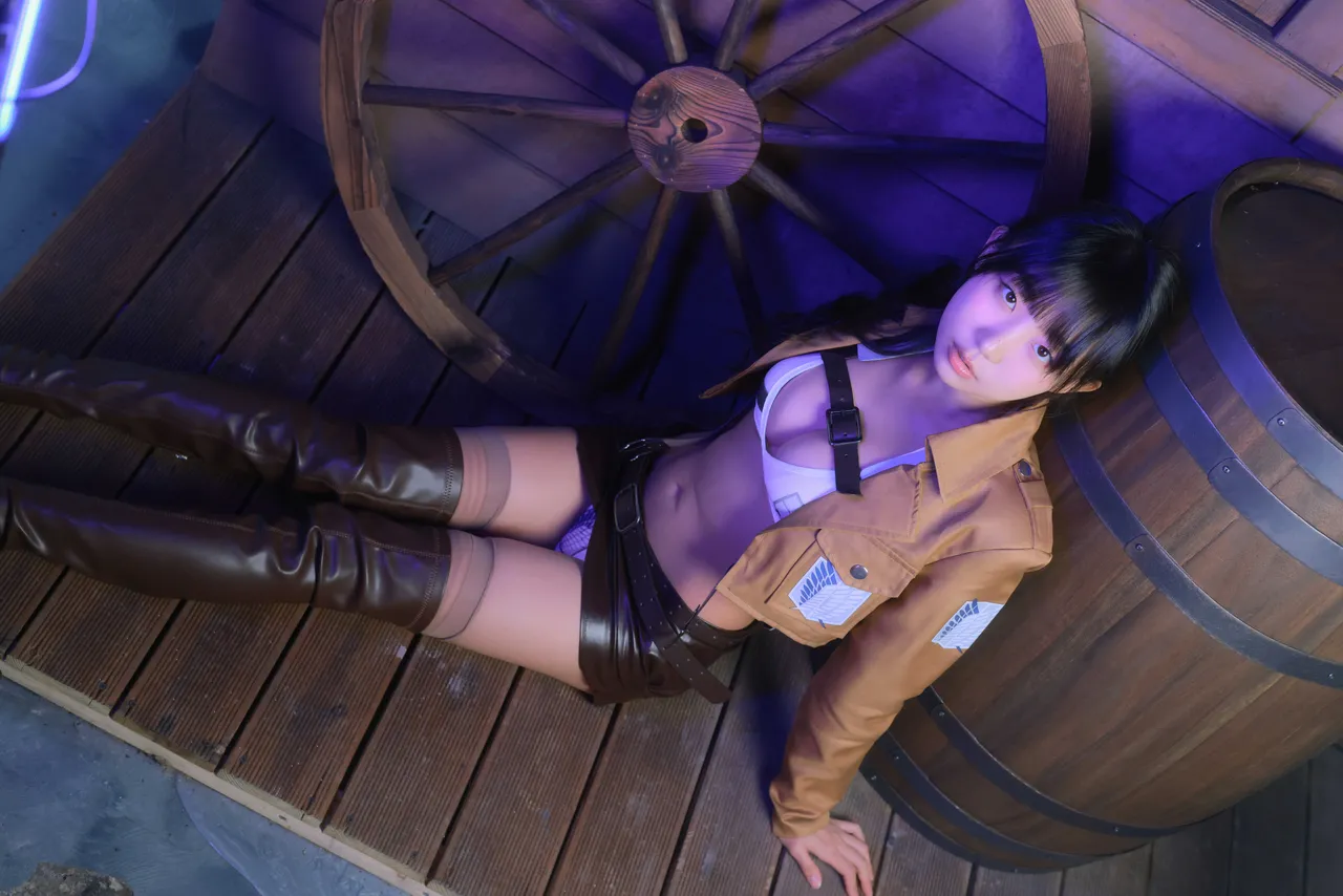 Enuji - Attack on Titan-erohere19.webp