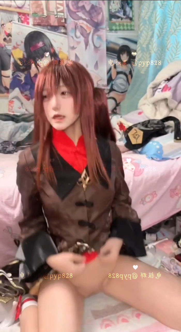 Feichai Shaonu(废柴少女)cos自慰图集2角色有：胡桃，龙华妃咲， 间桐樱礼服（还有两身我不认识的欢迎大佬打标签)-erohere5.jpg