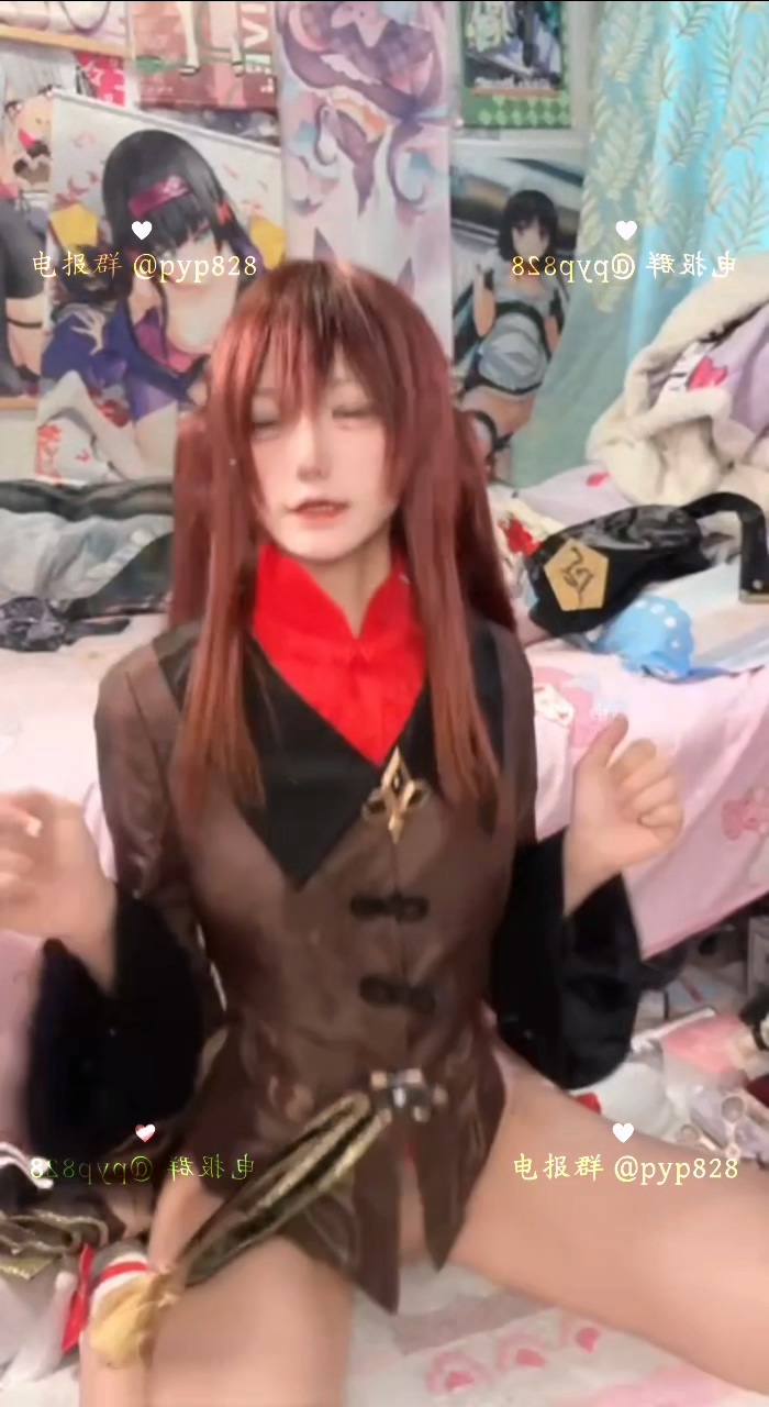 Feichai Shaonu(废柴少女)cos自慰图集2角色有：胡桃，龙华妃咲， 间桐樱礼服（还有两身我不认识的欢迎大佬打标签)-erohere6.jpg