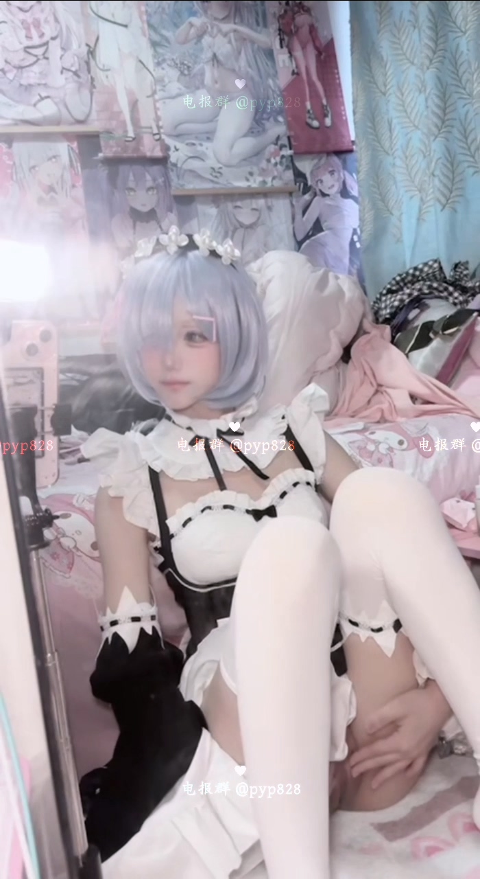 Feichai Shaonu(废柴少女)cos自慰图-erohere18.jpg