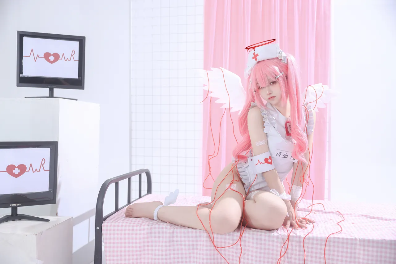 G44 wa Kizutsukanai Apprentice Nurse Ai Tsukuyomi-erohere19.webp