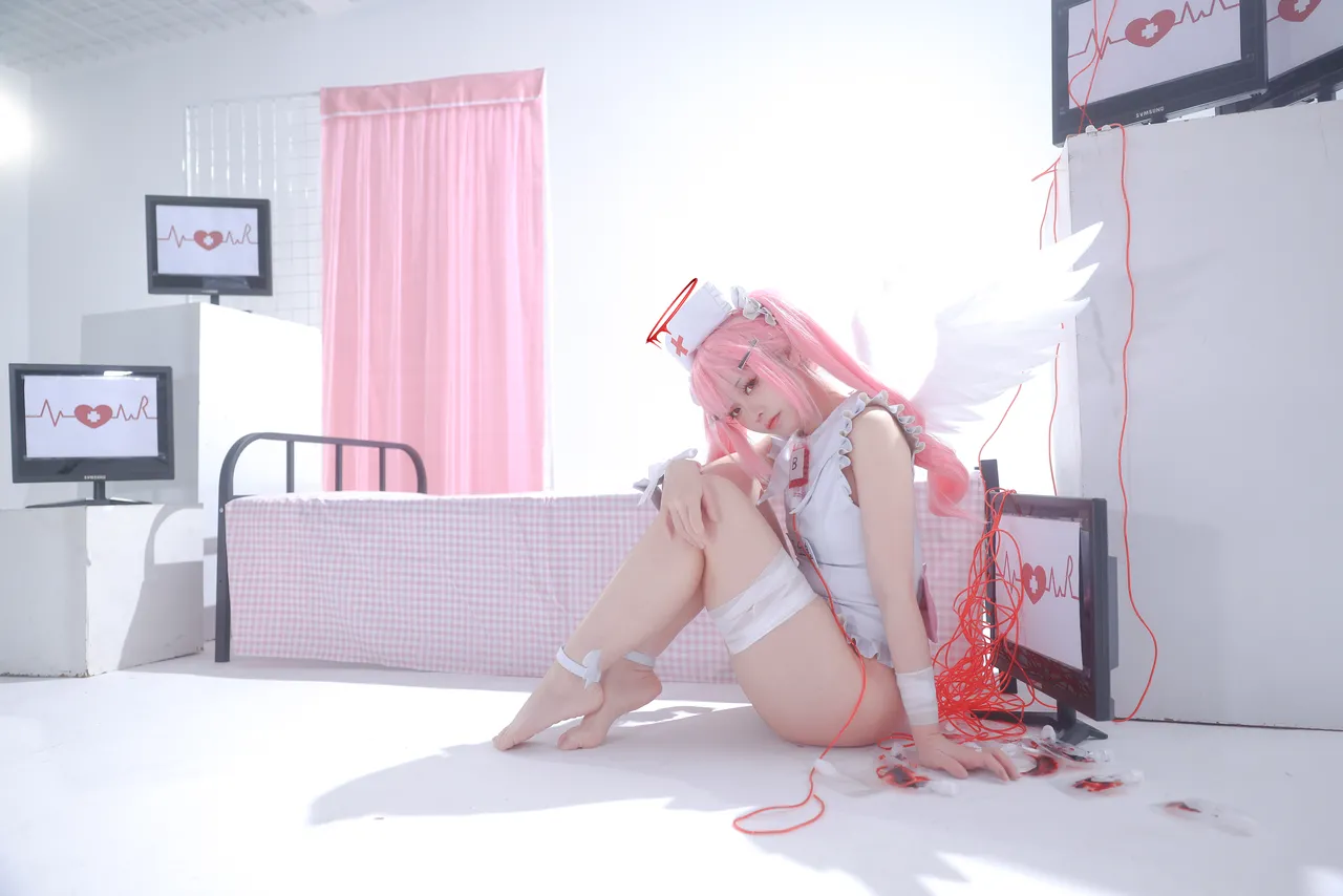 G44 wa Kizutsukanai Apprentice Nurse Ai Tsukuyomi-erohere7.webp