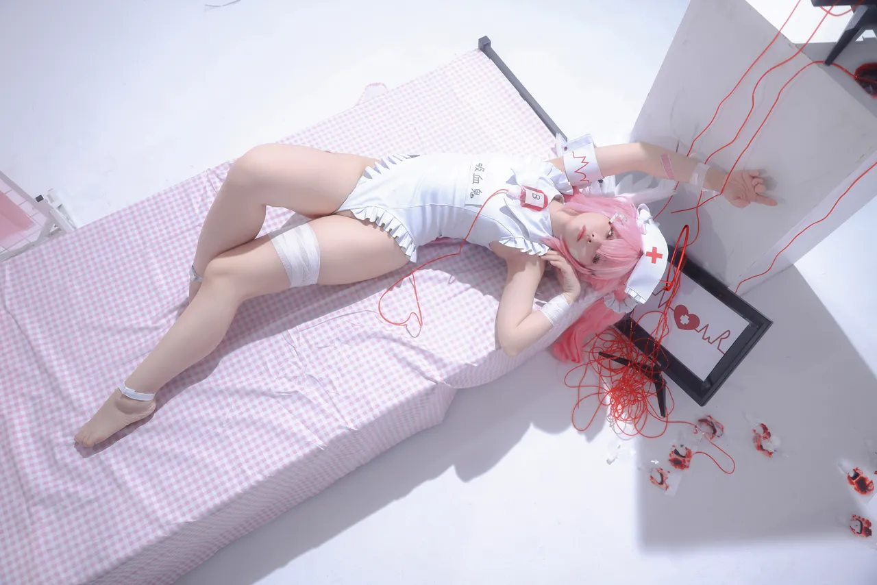 G44 wa Kizutsukanai Apprentice Nurse Ai Tsukuyomi-erohere9.webp