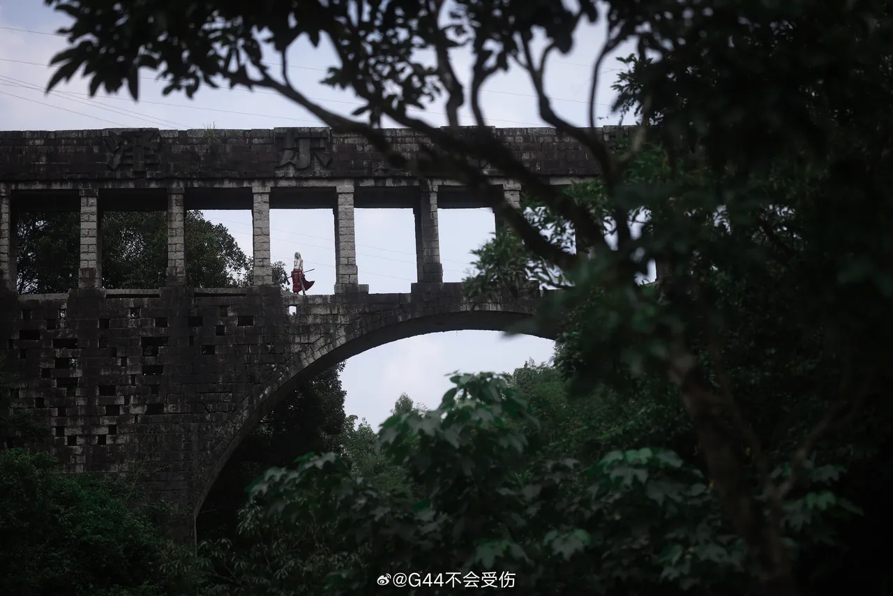 G44不会受伤  No.01_Tia ​ 来点跋山涉水的伟大黑皮-erohere6.webp