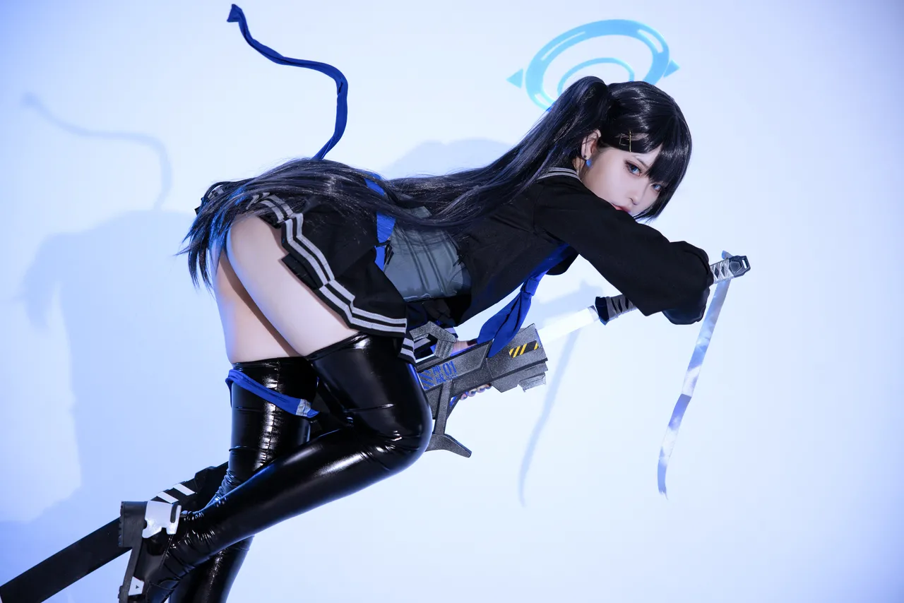 Blue-erohere4.webp