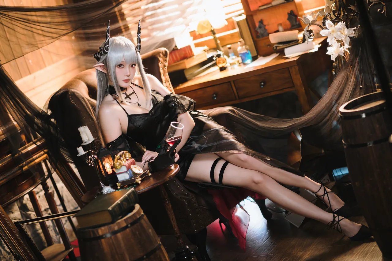 Guaxi Chan - Mudrock-erohere16.webp