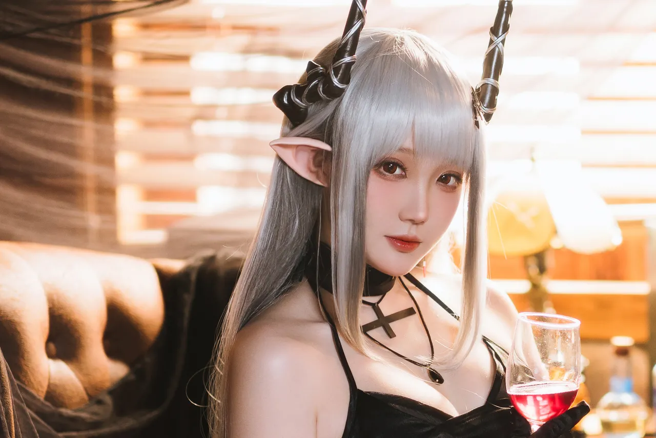 Guaxi Chan - Mudrock-erohere18.webp