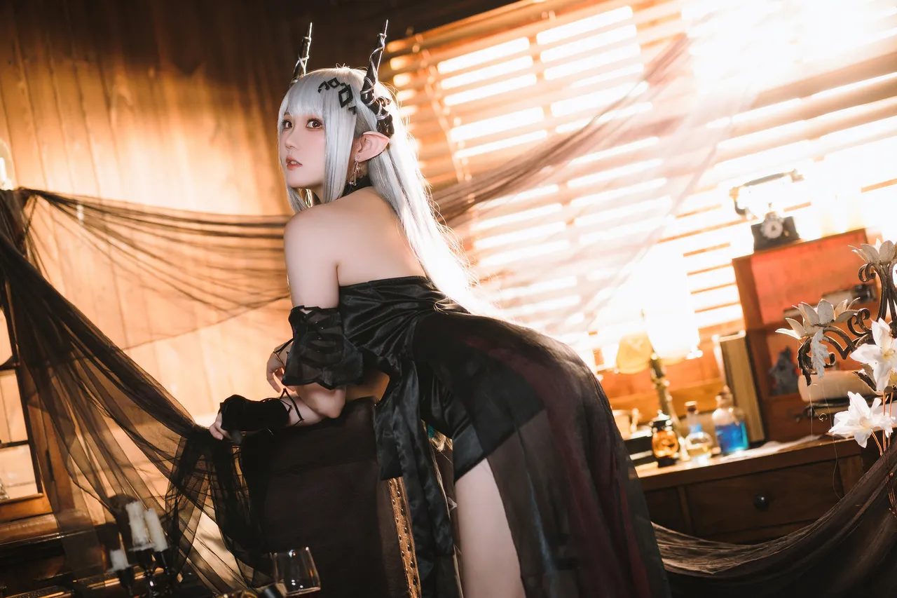 Guaxi Chan - Mudrock-erohere19.webp