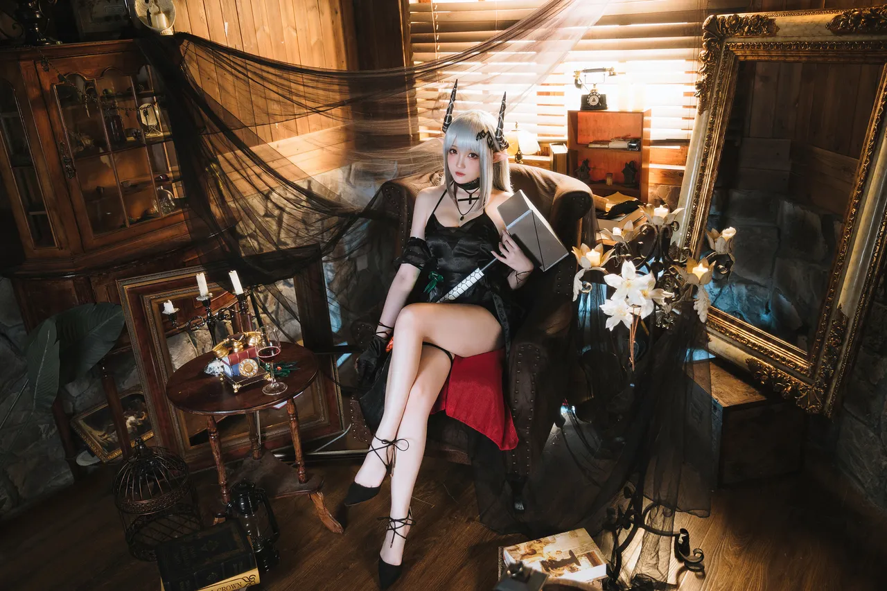 Guaxi Chan - Mudrock-erohere5.webp