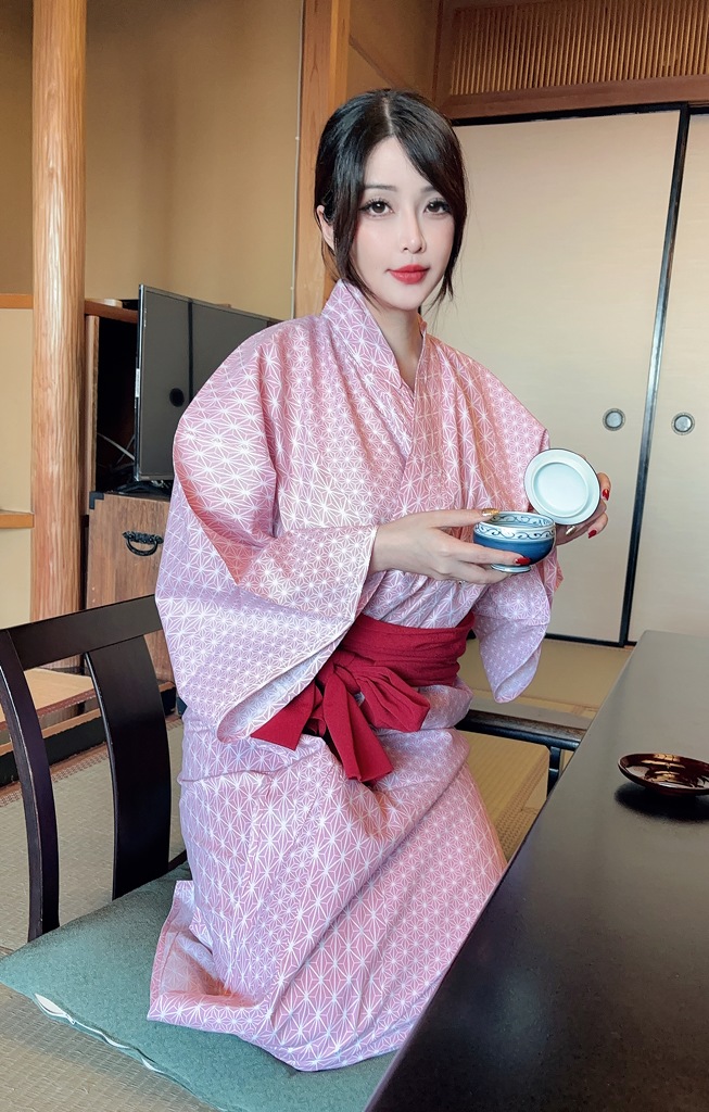 Hana Bunny – Outdoor Onsen