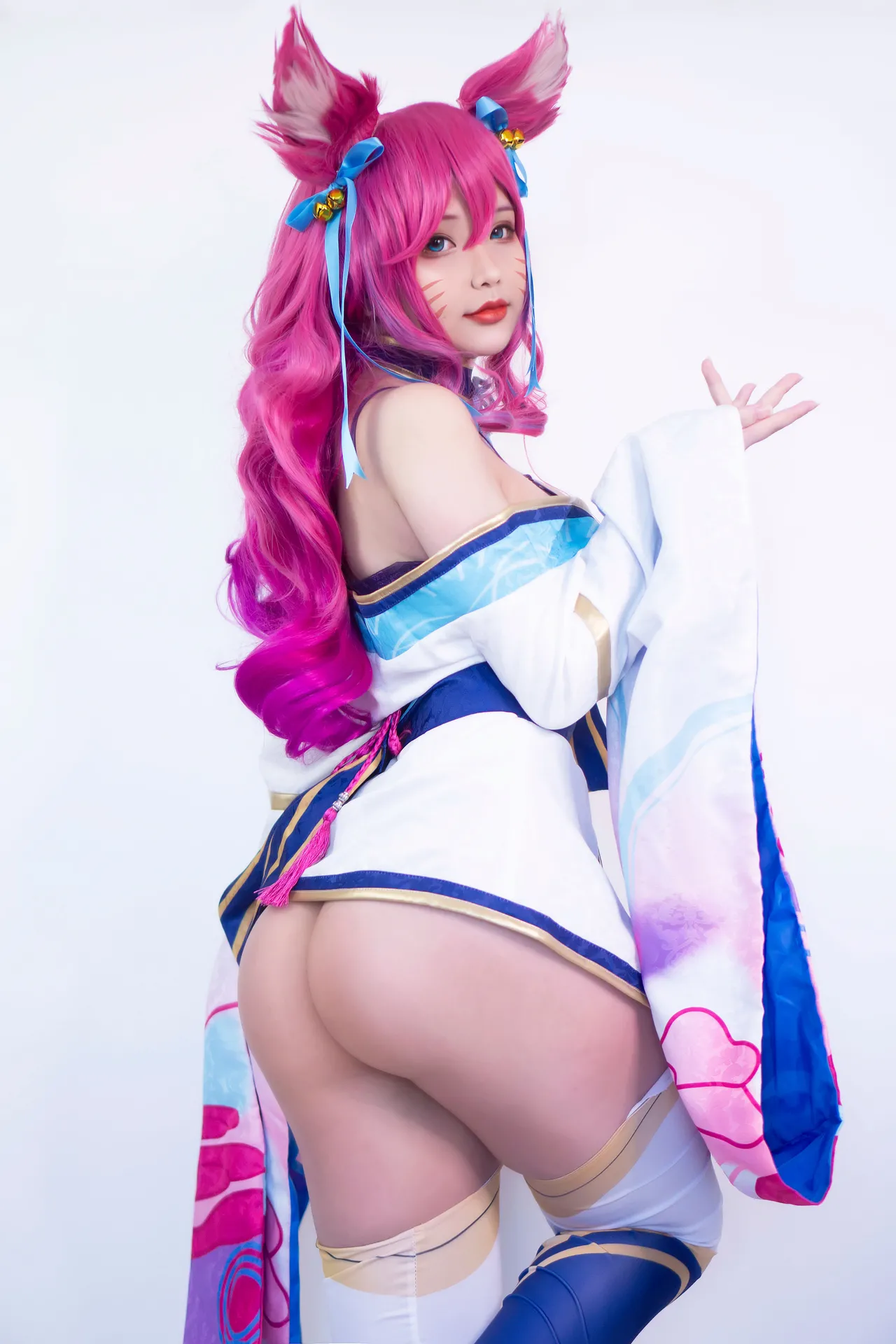 Hana Bunny - Ahri Spirit Blossom-erohere1.webp