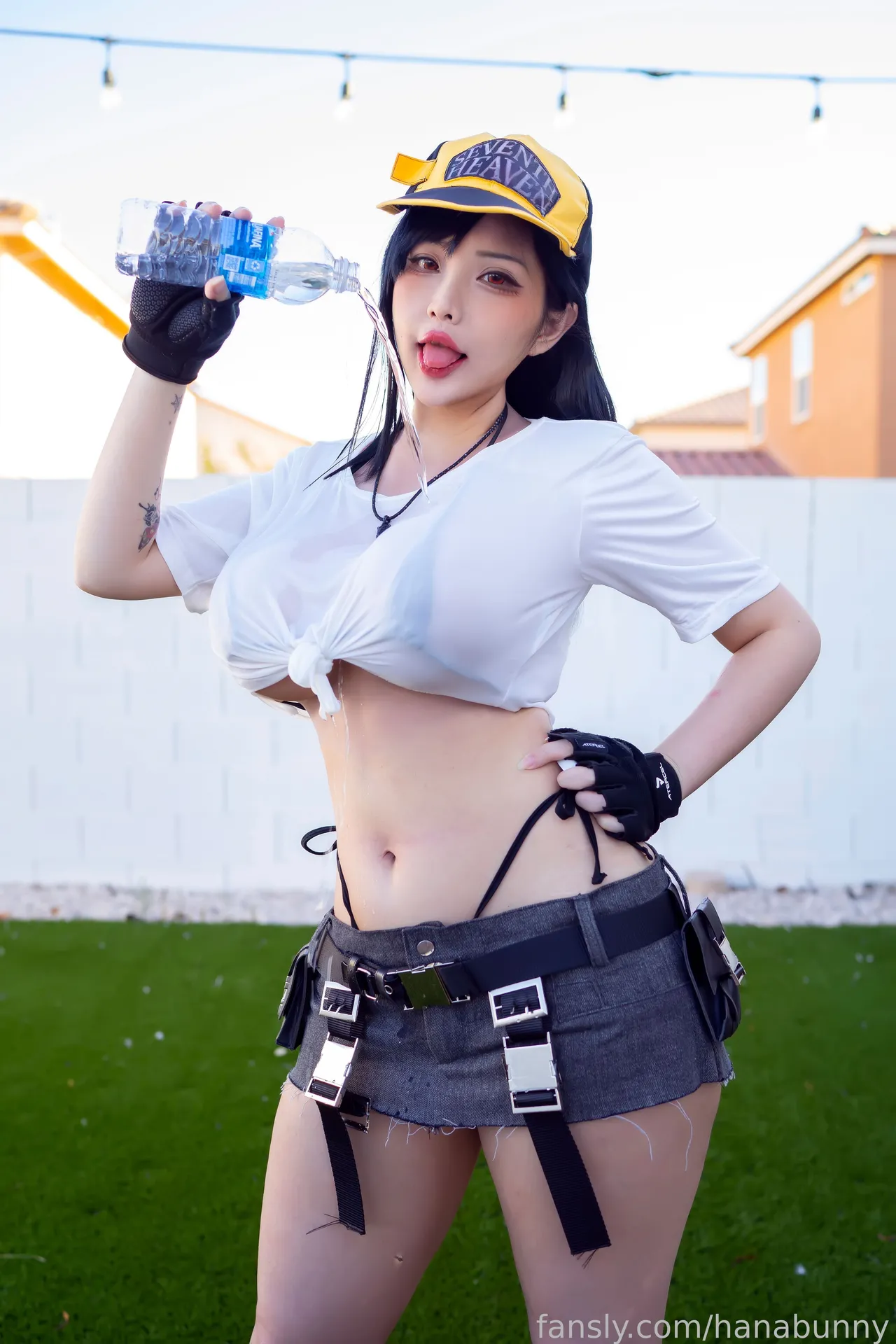 Hana Bunny - Lifeguard Tifa-erohere1.webp